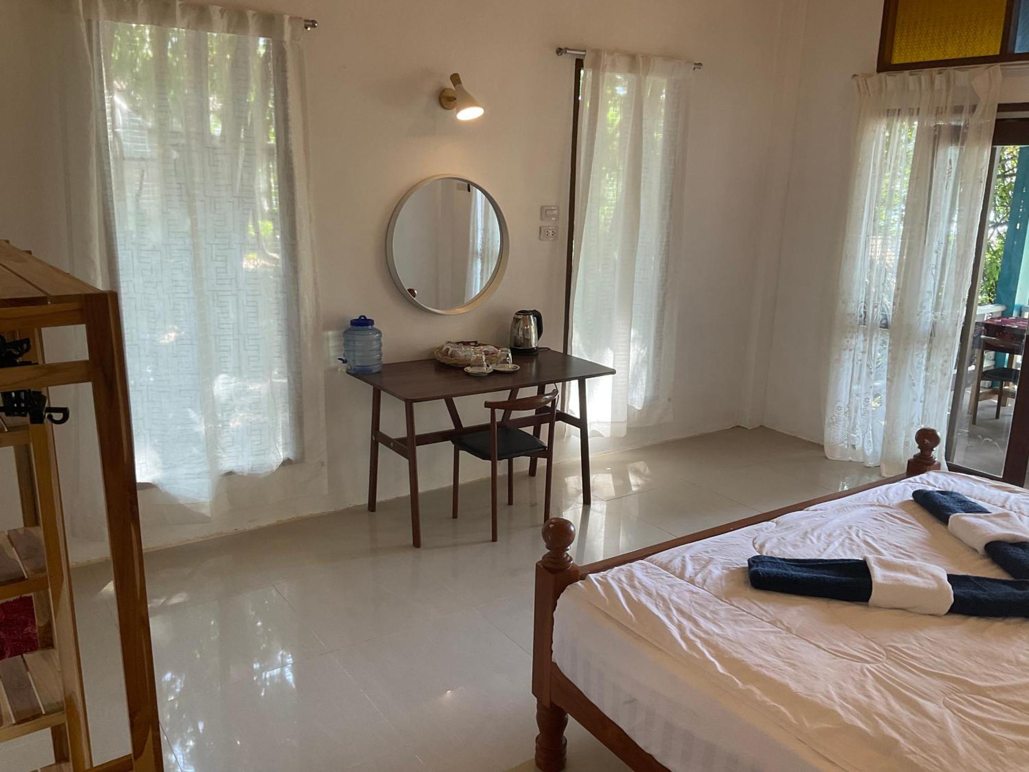 Heaven Beach Resort & Art Koh Phayam Dış mekan fotoğraf