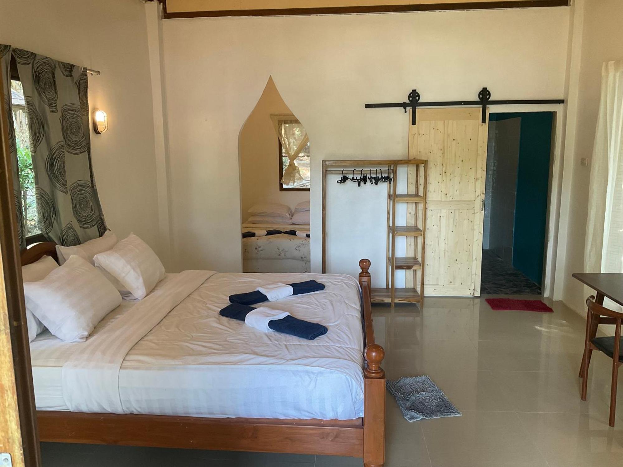 Heaven Beach Resort & Art Koh Phayam Dış mekan fotoğraf