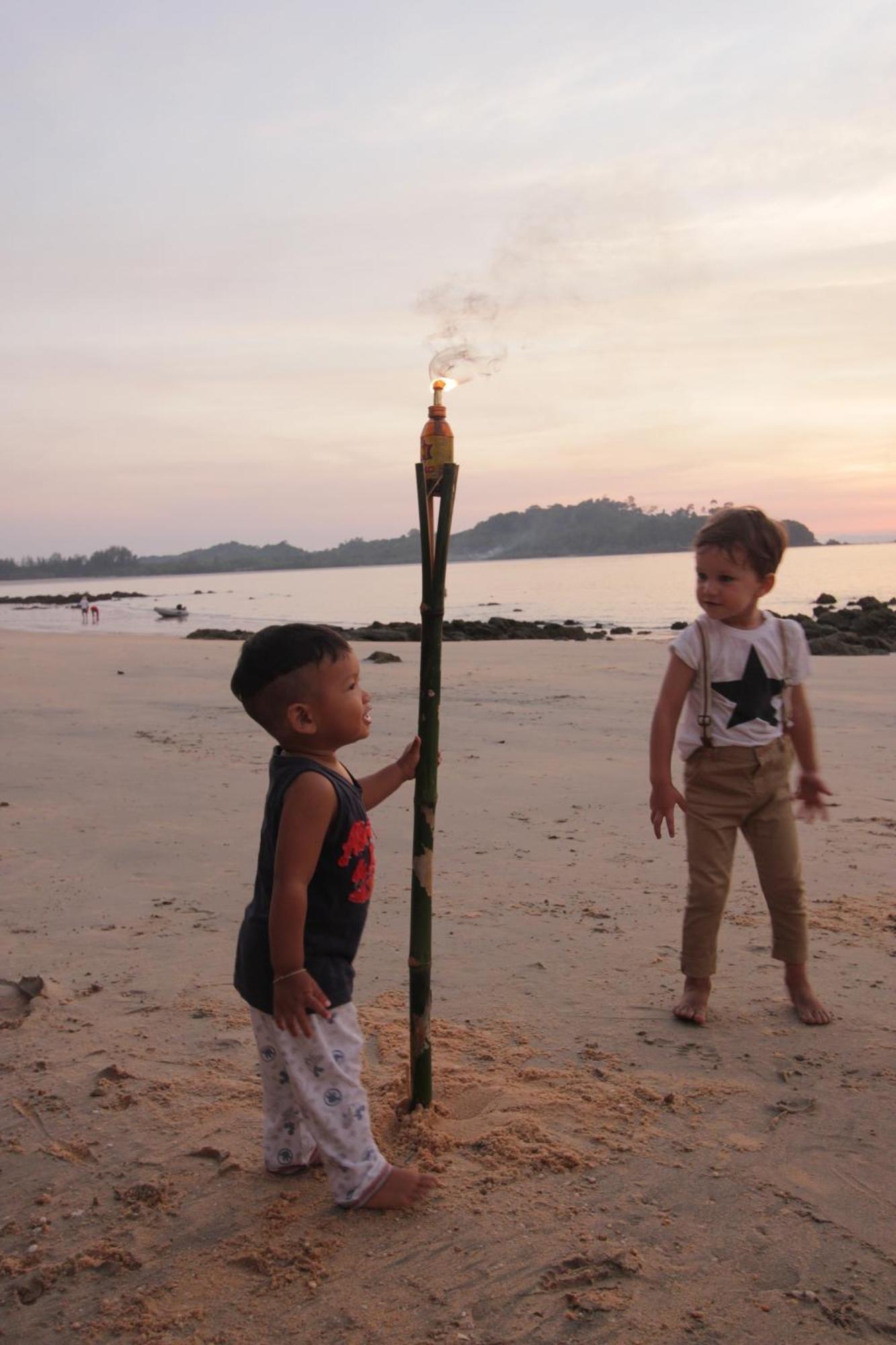 Heaven Beach Resort & Art Koh Phayam Dış mekan fotoğraf