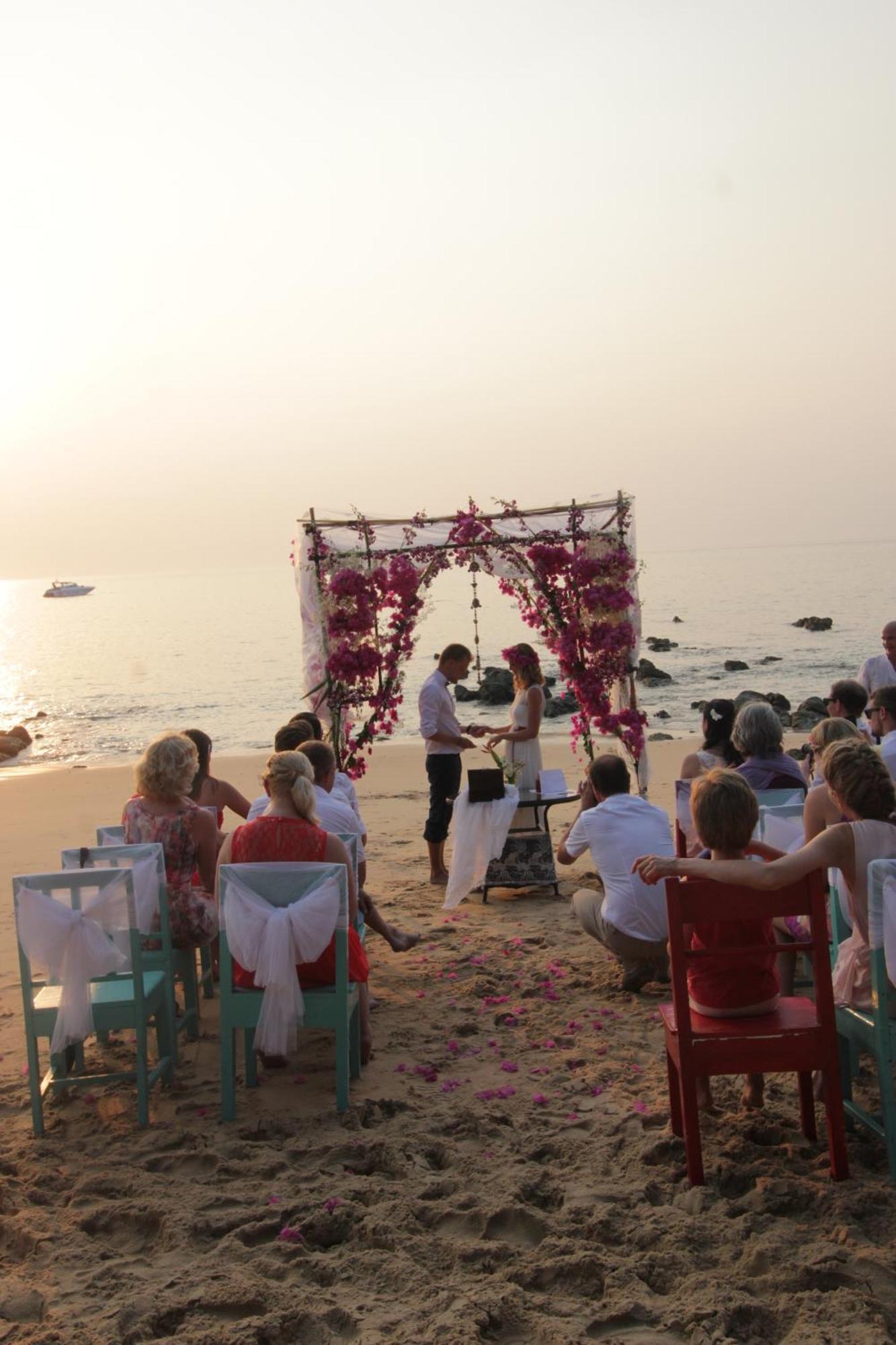 Heaven Beach Resort & Art Koh Phayam Dış mekan fotoğraf