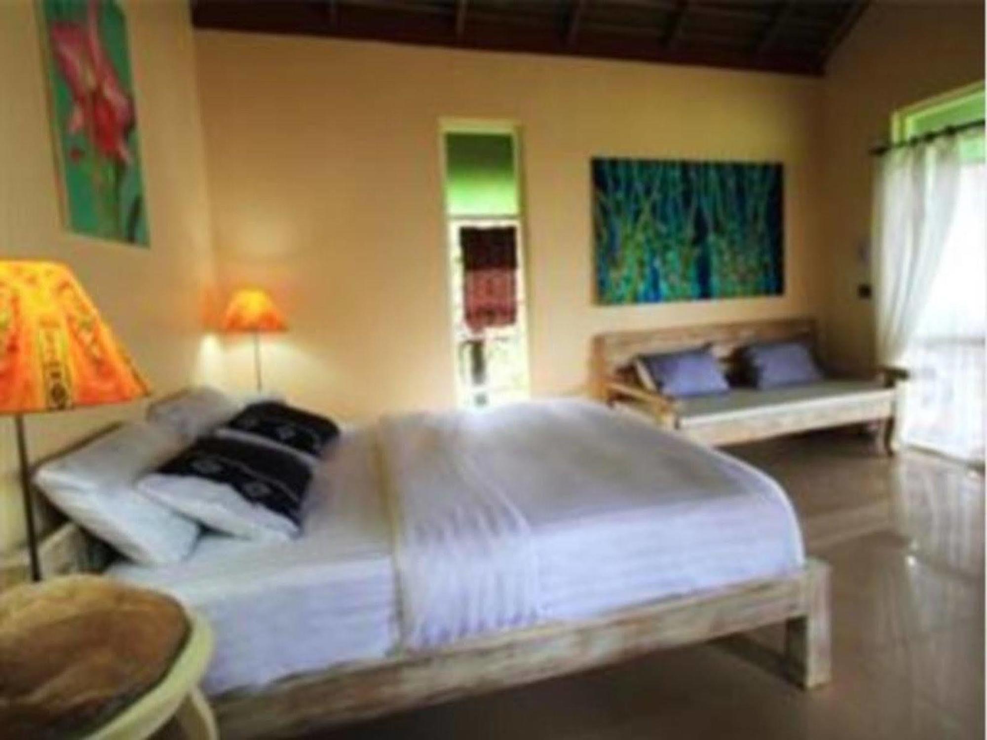 Heaven Beach Resort & Art Koh Phayam Dış mekan fotoğraf